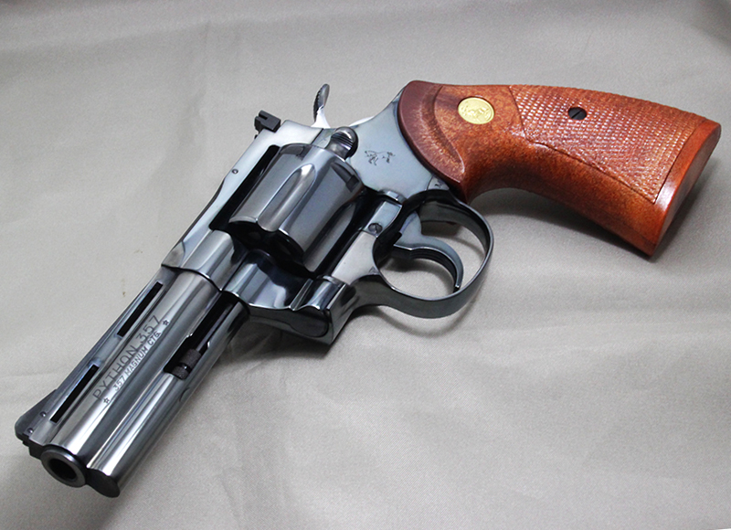 Colt PYTHON 4in BLUING Custom